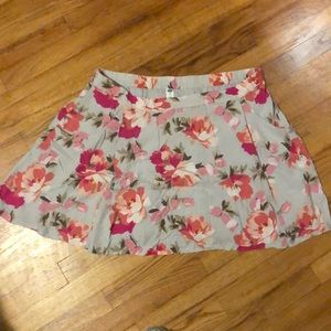 Pleated floral skirt
